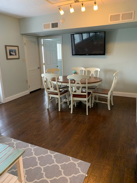 2 Bedroom Suite Photo 4